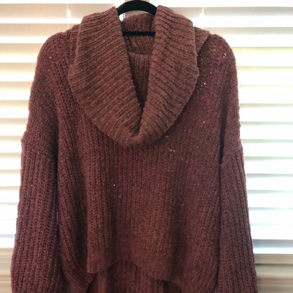 Maroon sweater